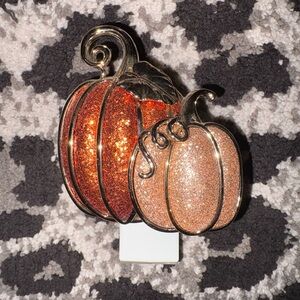 B&BW glitter pumpkins Wallflower.